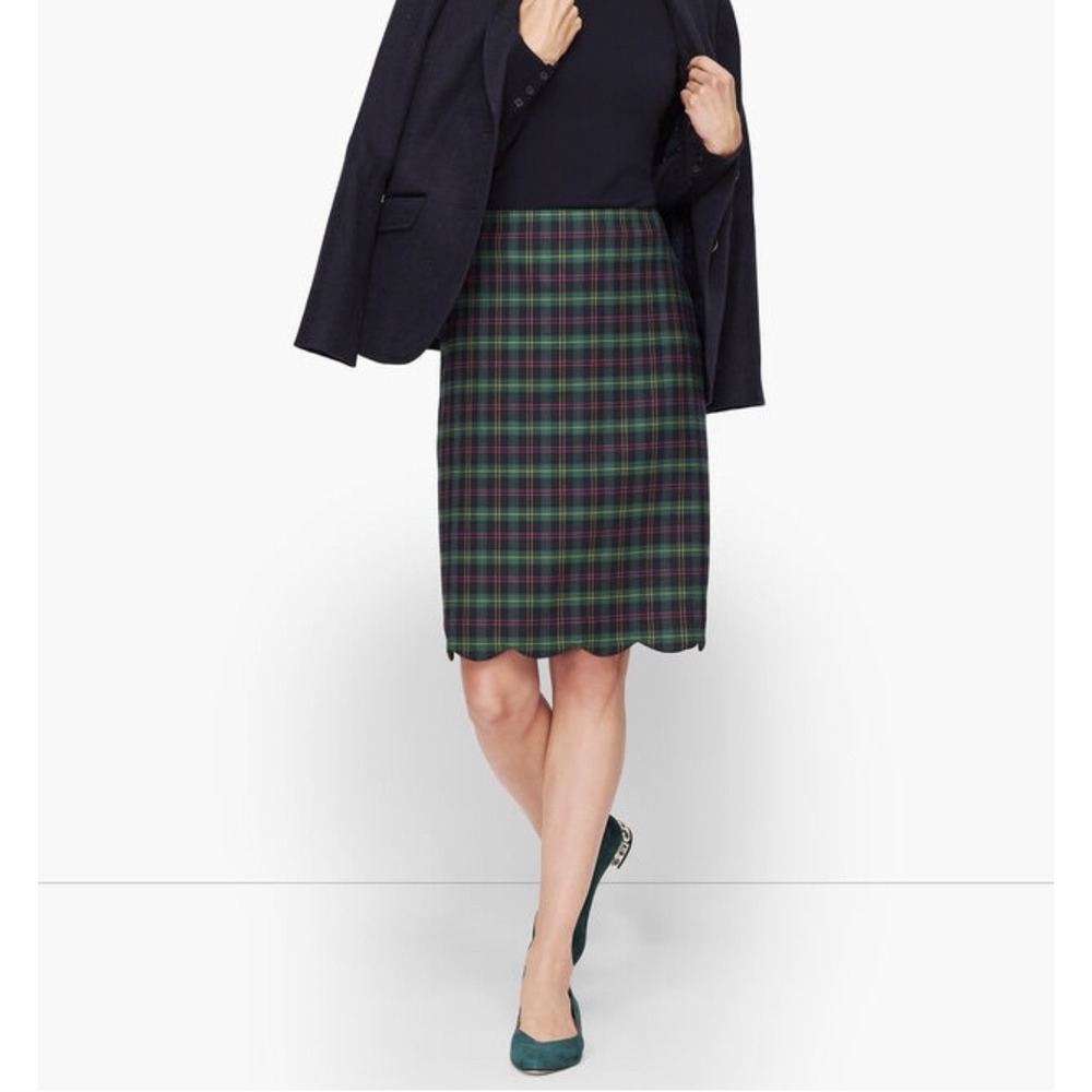 Talbots Wool Tartan A-Line Preppy Holiday Quiet Luxury Scalloped Hem Skirt 10